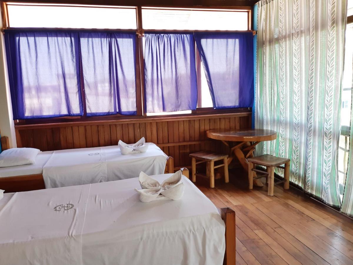 Hotel Boutique Hurvinek Montañita Buitenkant foto