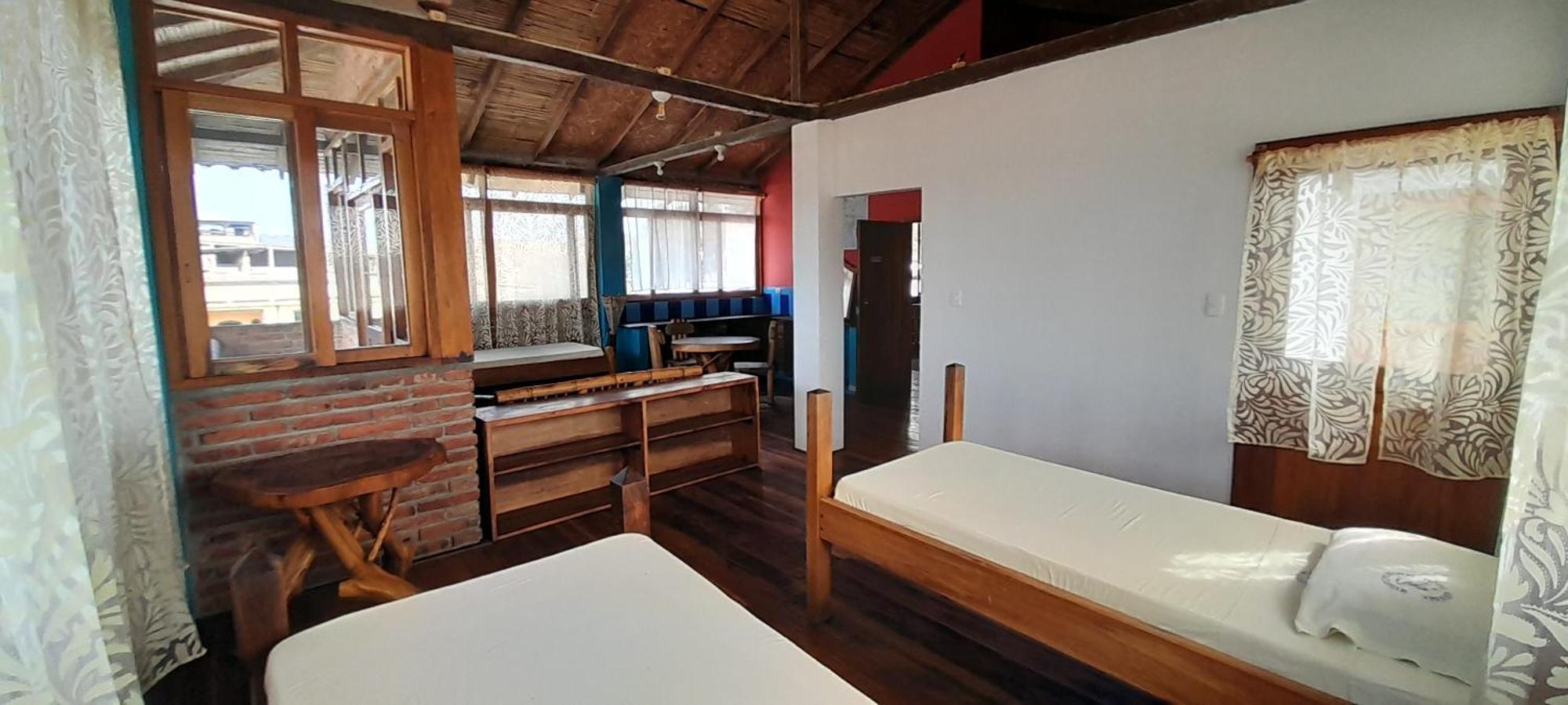 Hotel Boutique Hurvinek Montañita Buitenkant foto