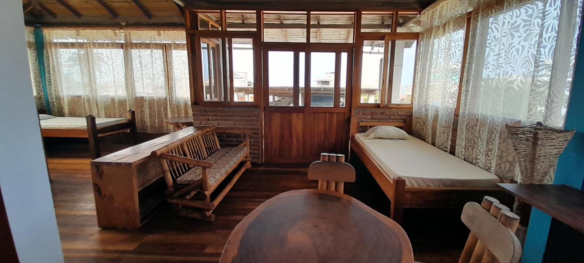 Hotel Boutique Hurvinek Montañita Buitenkant foto