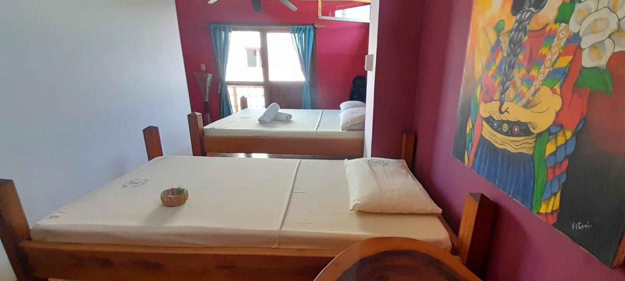 Hotel Boutique Hurvinek Montañita Buitenkant foto