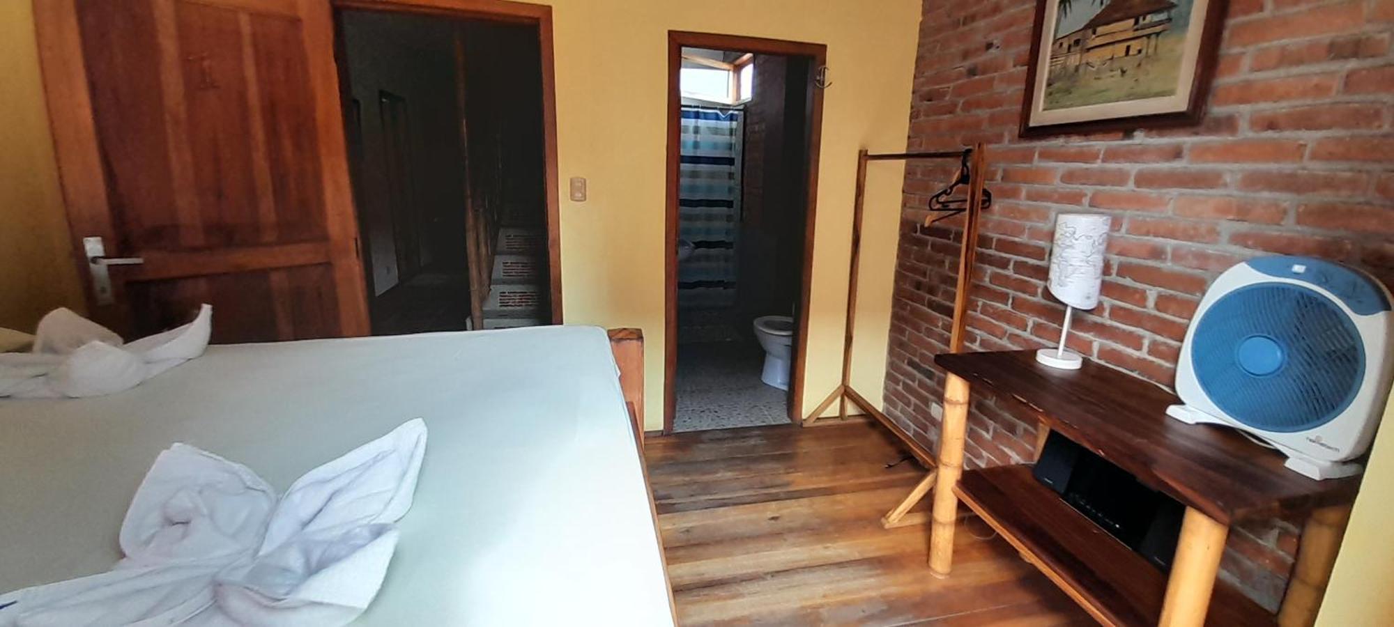 Hotel Boutique Hurvinek Montañita Buitenkant foto